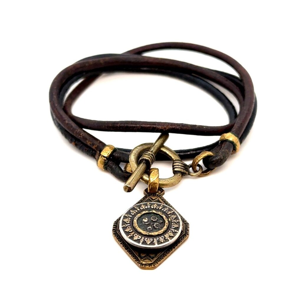 Toggle Charm Wrap Bracelet‎ (d)